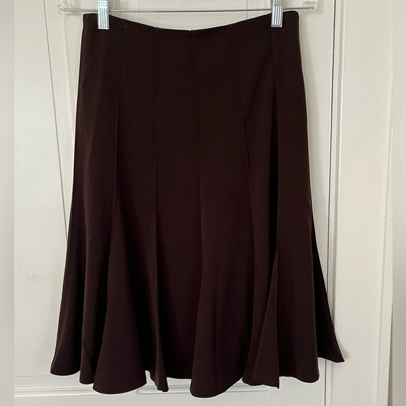 Tempo Paris Dresses & Skirts - Vintage Kareal Paris Brown Pintucked Swing Skirt
Made in France Womens size 6